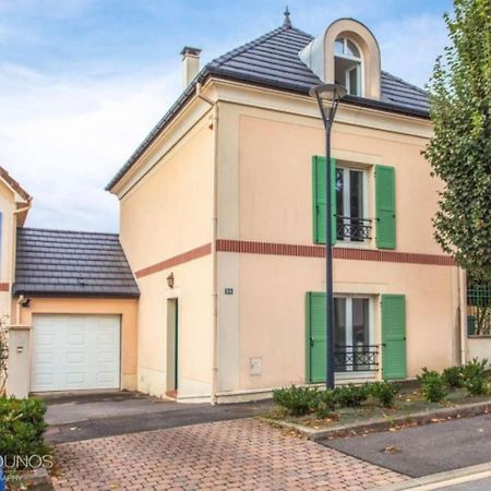 Family Disney House Magny-le-Hongre Extérieur photo